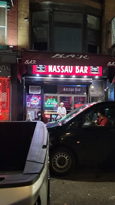 Nassau Bar Picture 2