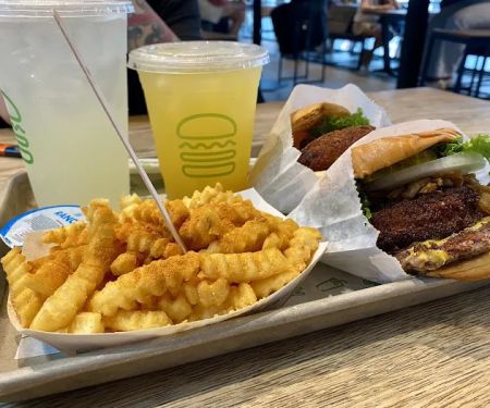 Shake Shack Fulton Transit CTR - Manhattan