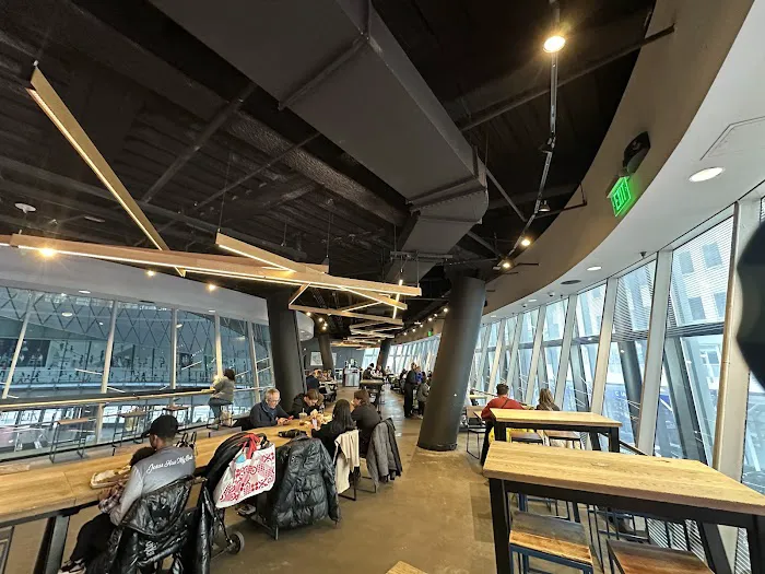 Shake Shack Fulton Transit CTR - Manhattan Picture 8