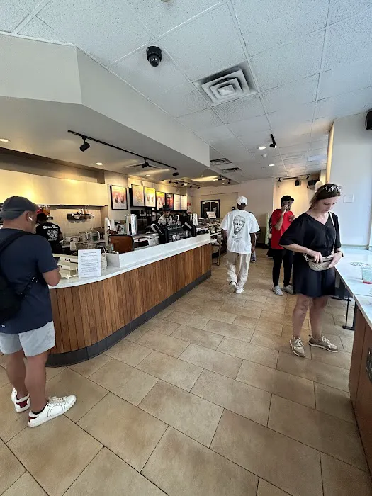 Starbucks Picture 3