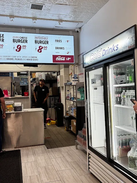7th Street Burger Financial District Picture 8