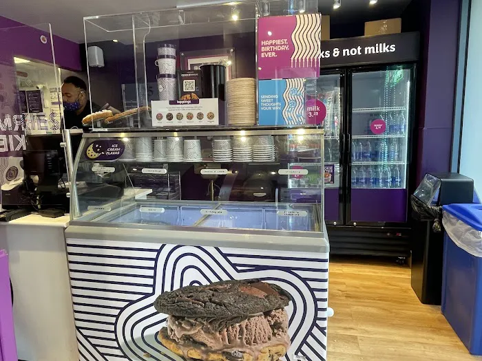 Insomnia Cookies Picture 10