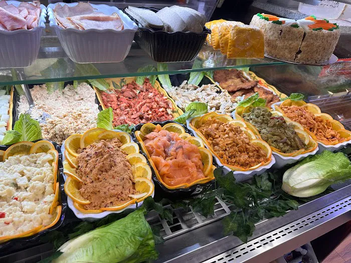 TRIBECA DELI GRILL Picture 8