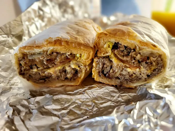 TRIBECA DELI GRILL Picture 9