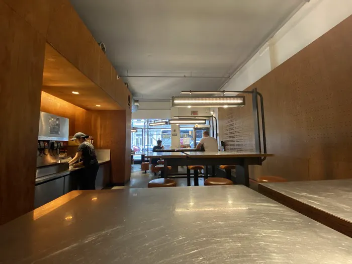 Chipotle Mexican Grill Picture 4