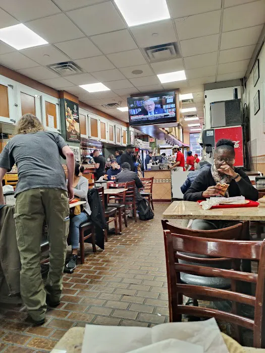 Little Italy Pizza Picture 4