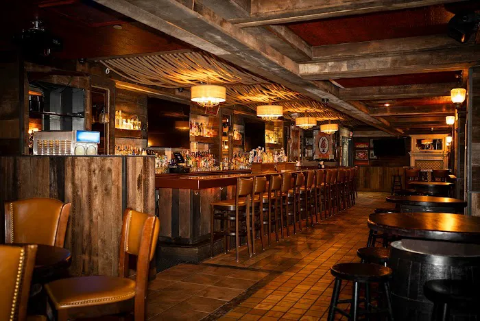 The Irish American Pub Picture 8