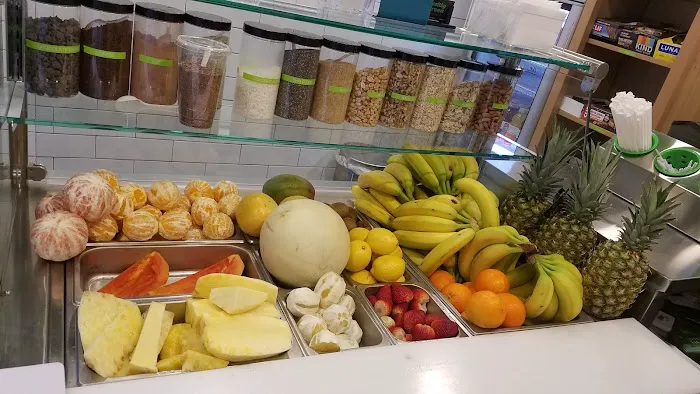 Healthy Green Juice Bar Picture 6