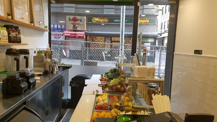 Healthy Green Juice Bar Picture 5