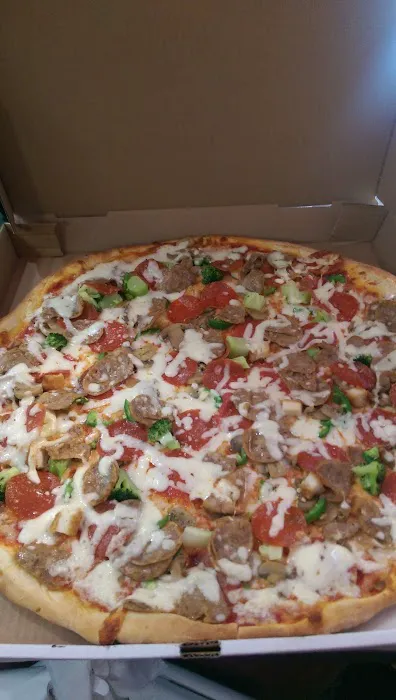 Friendly Gourmet Pizza Picture 7