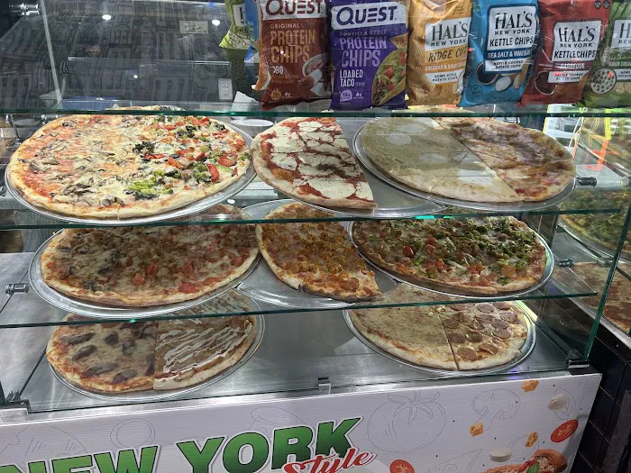 New York pizza and snacks Picture 3
