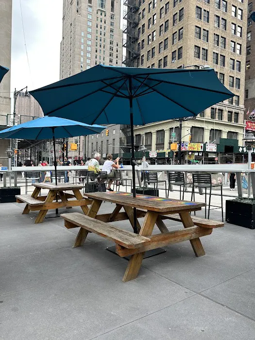 Oculus Beer Garden Picture 2
