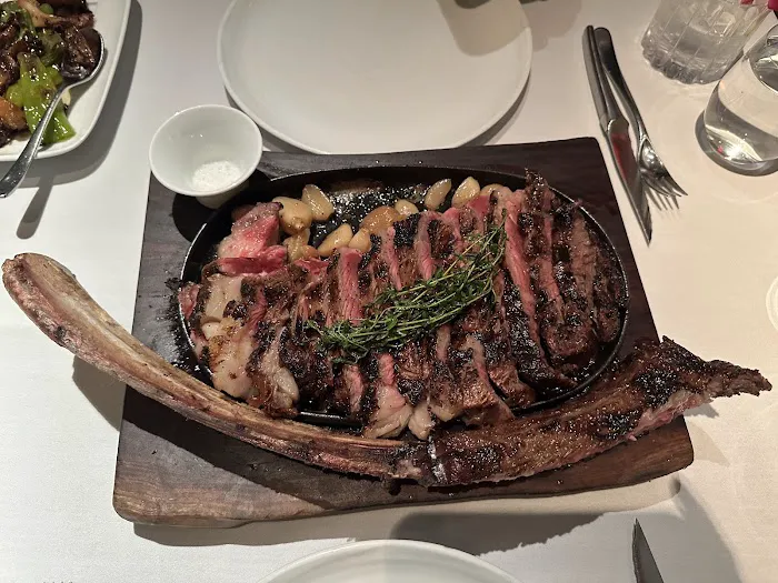 CUT by Wolfgang Puck Picture 10