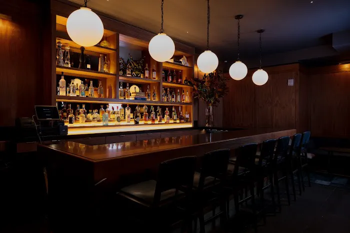 Galerie Bar Picture 6