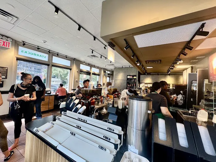 Starbucks Picture 2