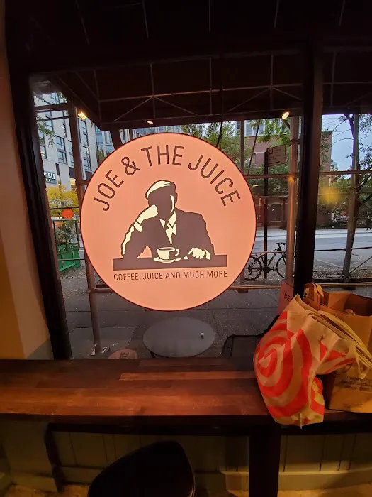 JOE & THE JUICE Picture 5