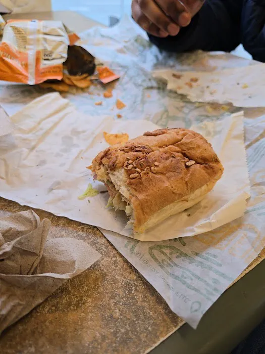 Subway Picture 5
