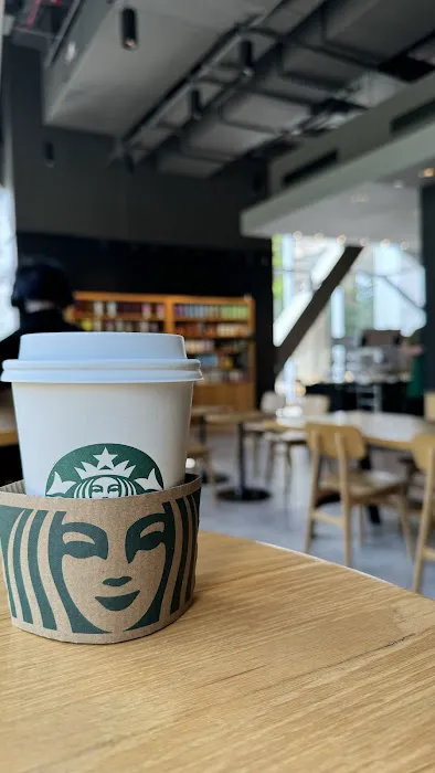 Starbucks Picture 4
