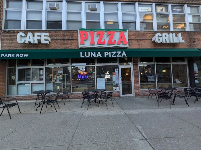 Luna Pizza Picture 4