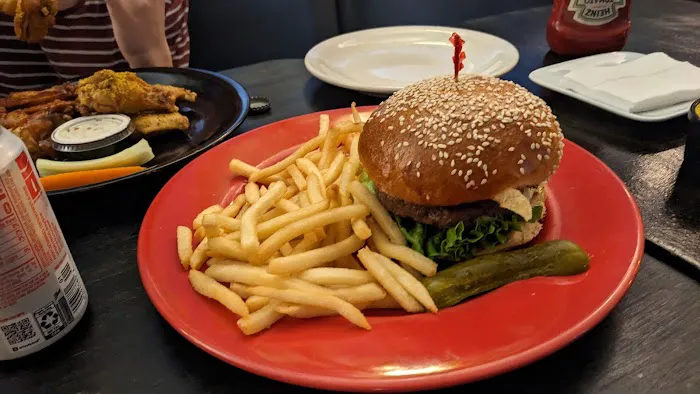Atomic Wings Picture 5