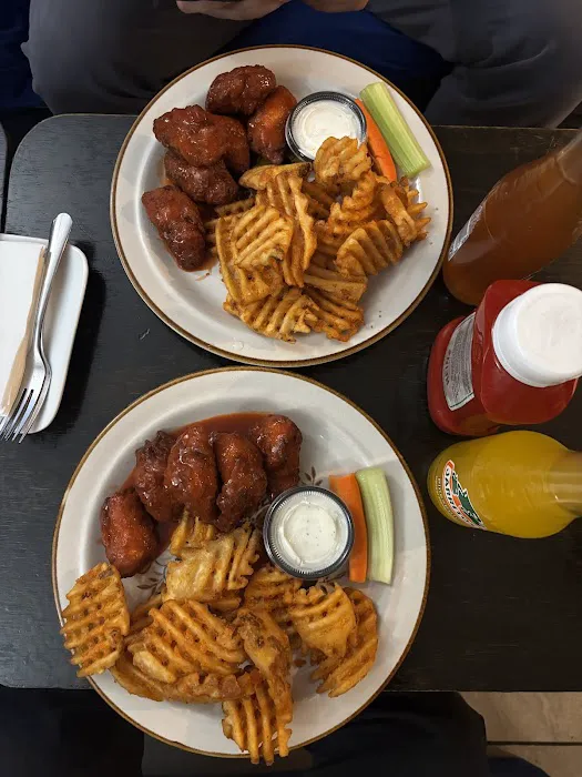 Atomic Wings Picture 9