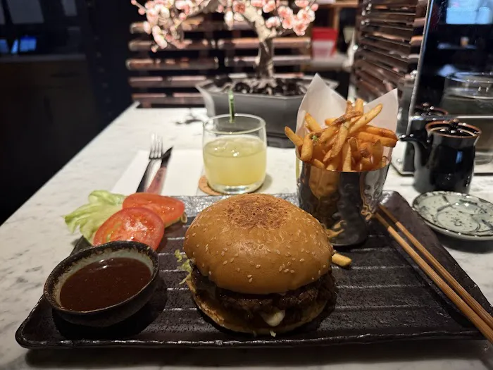 Blue Ribbon Sushi Bar & Grill - Financial District Picture 7