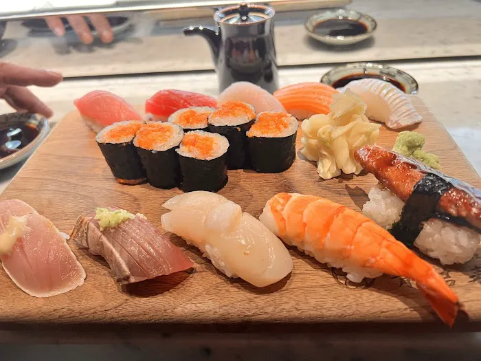 Blue Ribbon Sushi Bar & Grill - Financial District Picture 9