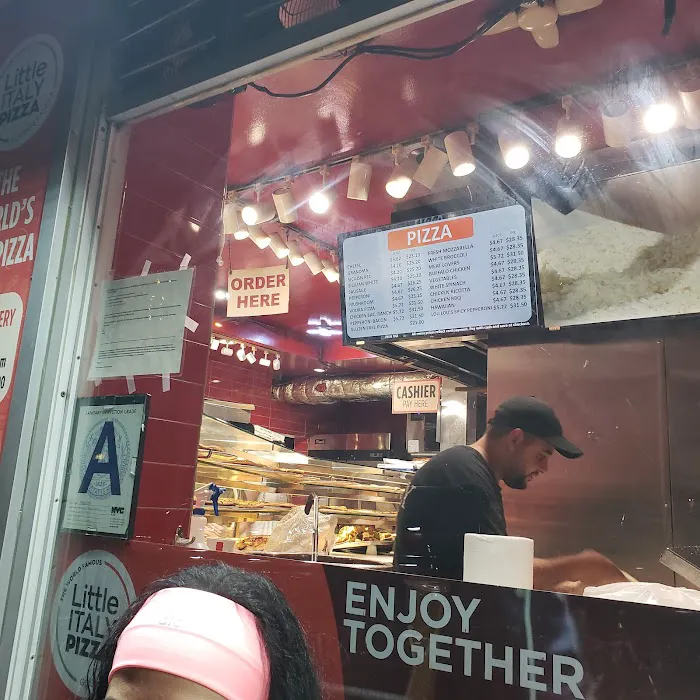 Little Italy Pizzeria and Deli Picture 5