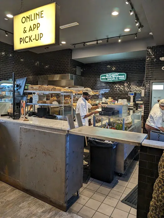 Zucker's Bagels & Smoked Fish Picture 6