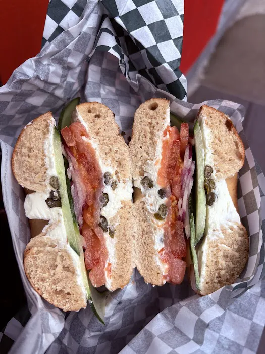 Leon's Bagels Picture 8