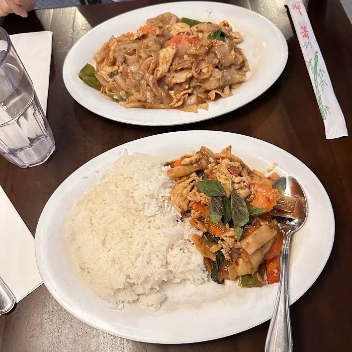 Aroy Dee Thai Kitchen Picture 6