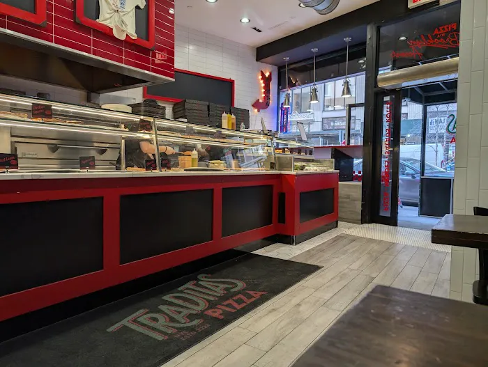 Traditas Pizza Picture 1
