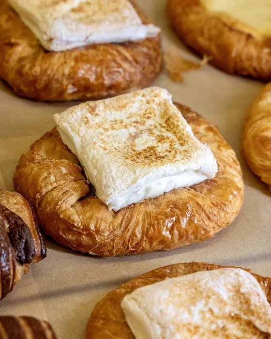 Patis Bakery Picture 3