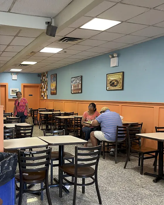 Sophie's Cuban Cuisine - Financial District Picture 4