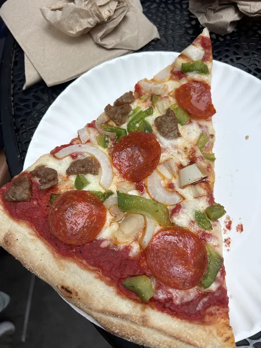 Hank's Pizza Picture 10