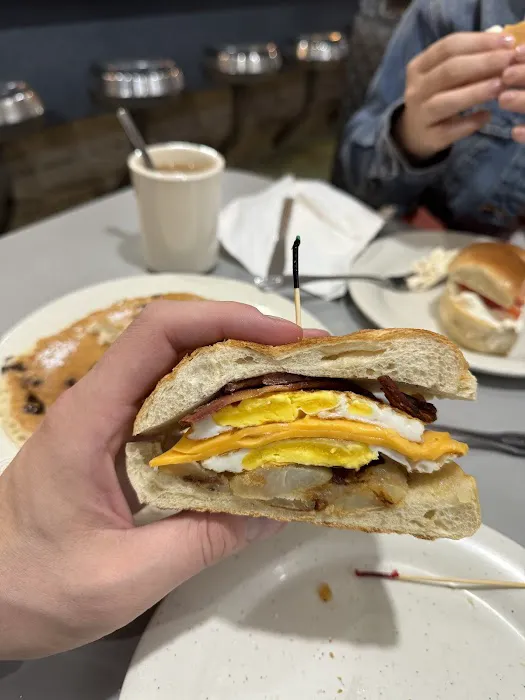 Pearl Diner Picture 2
