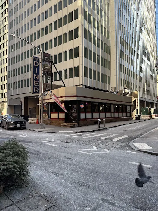 Pearl Diner Picture 9