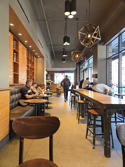 Starbucks Picture 2
