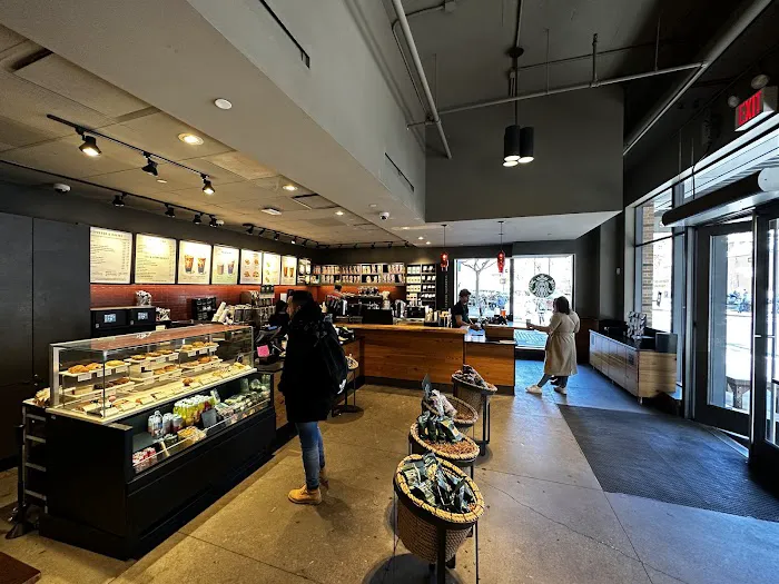Starbucks Picture 9