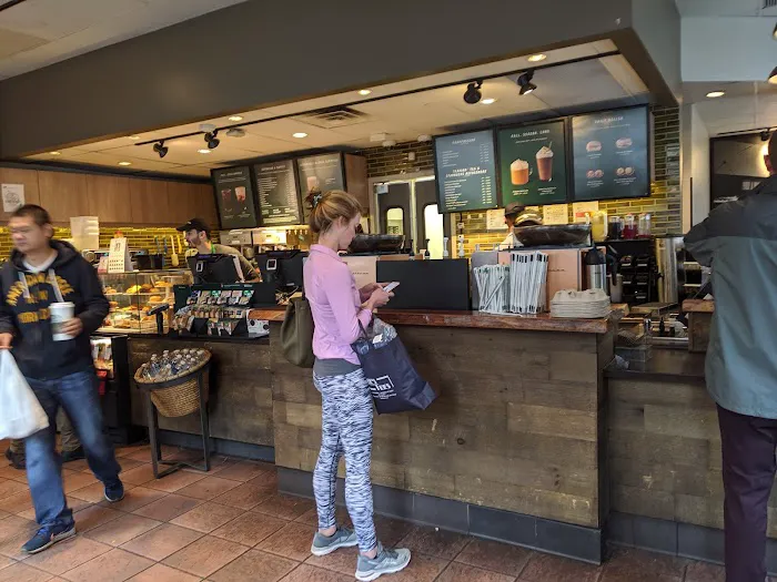 Starbucks Picture 4