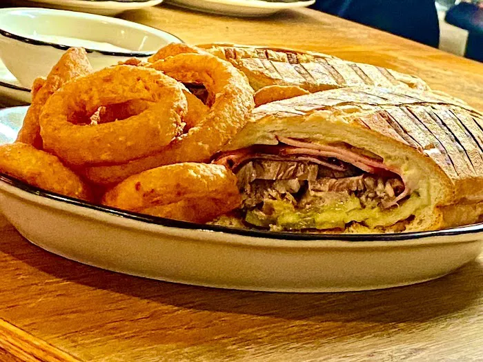 Square Diner Picture 8