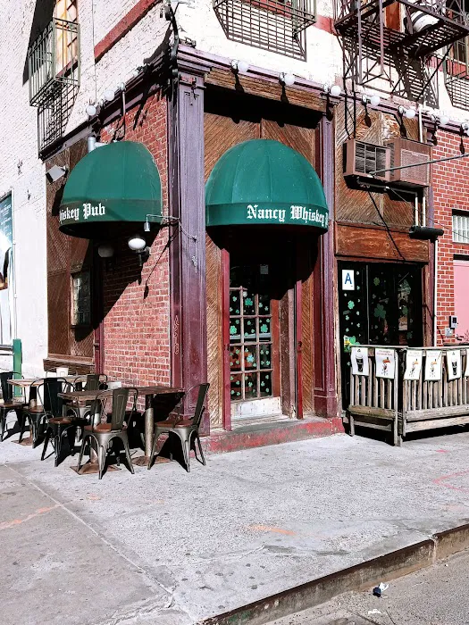 Nancy Whiskey Pub Picture 4