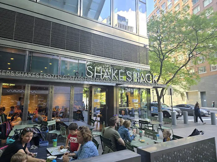 Shake Shack Battery Park City Picture 9