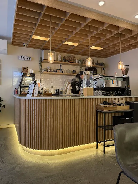 Paper Sons Cafe Picture 9