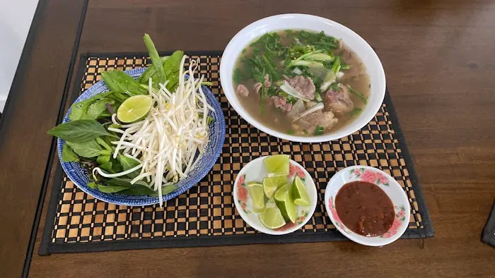 Vietnam Restaurant Picture 5