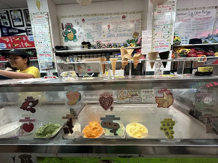 The Original Chinatown Ice Cream Factory Picture 1