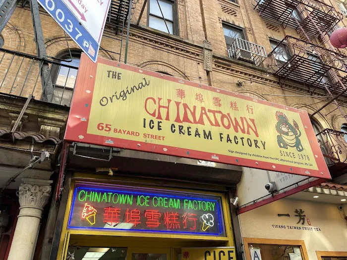 The Original Chinatown Ice Cream Factory Picture 8