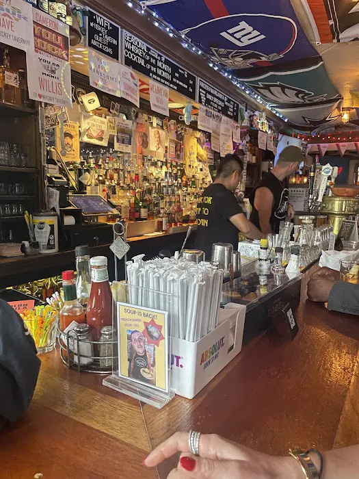Whiskey Tavern Picture 7