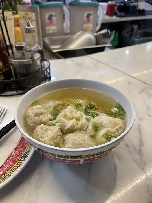 Mei Lai Wah | Wonton Noodle Garden Picture 3