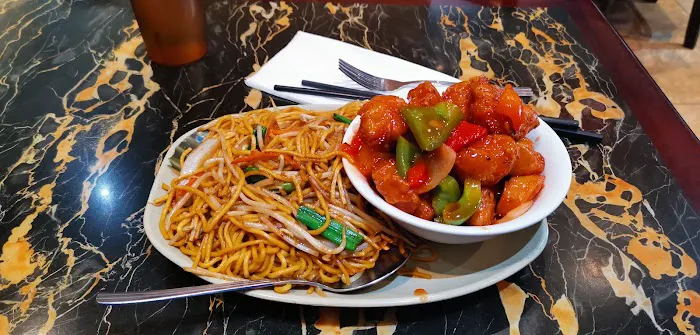 Mei Lai Wah | Wonton Noodle Garden Picture 1